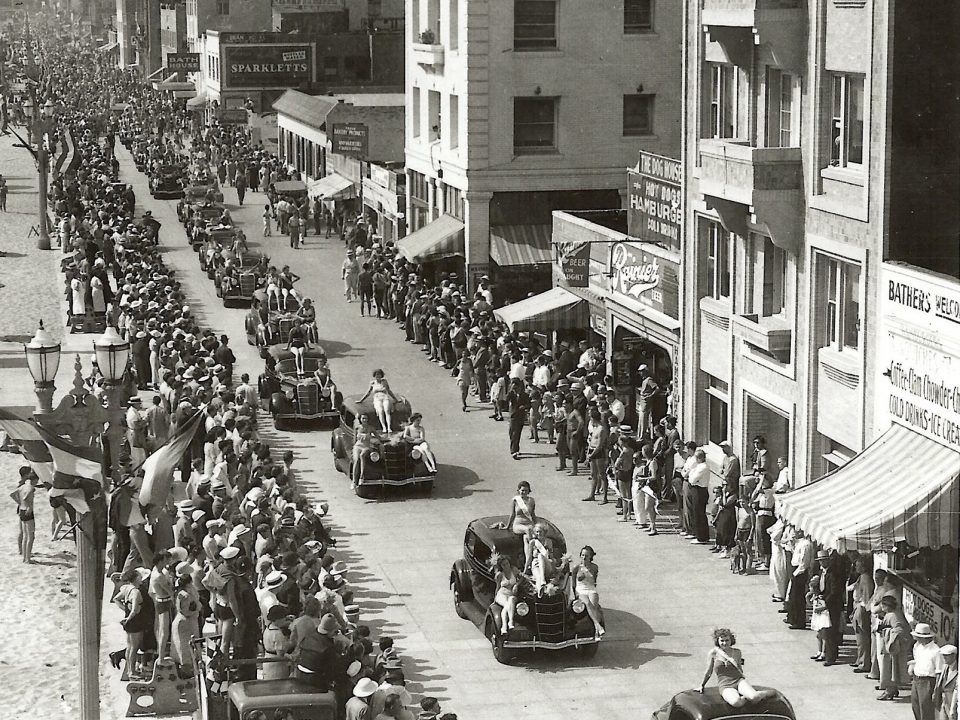 Black and white image of Venice Boardwalk in the old days